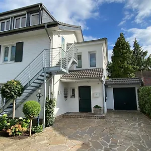  Apartment Dg Mit Separatem Eingang Nahe Düsseldorf
